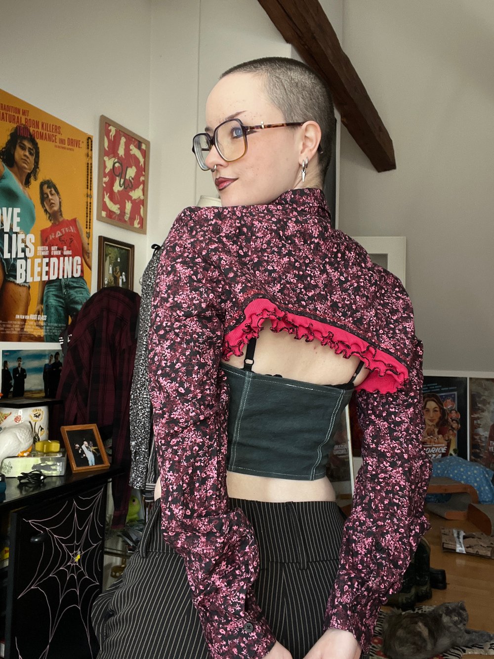 Image of FRILLY SHRUG #2.2