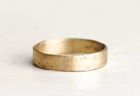 Mens gold wedding band. 18k. Lou