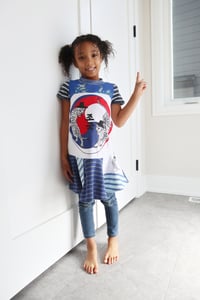 Image 8 of courtneycourtney x 1587 size 6/7 child short sleeve twirl dress blues stripe