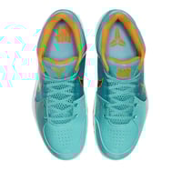 Image 2 of Kobe 4 "undefeated"