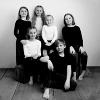 Image 5 of Family mini session 