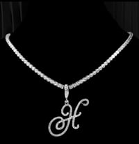 Cursive letter chain 