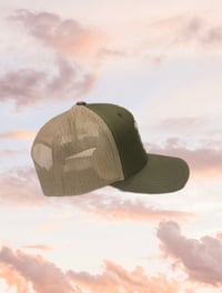 Image 2 of “OLDMANTAN” SNAPBACK [OLIVE] (w/ glow in the dark logo thread)