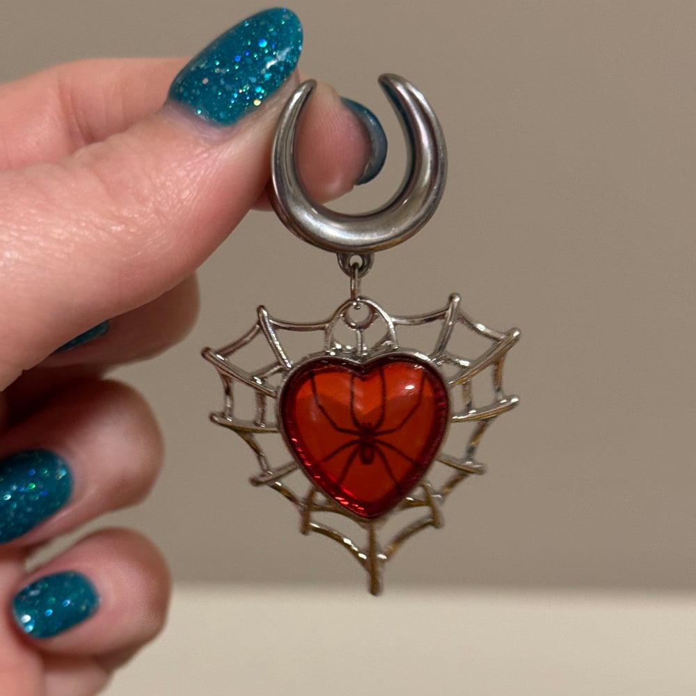 Image of Red Spider Heart Dangles (sizes 2g-1 1/2)