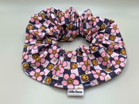 Image 1 of Groovy Daisies on Checkers Scrunchie