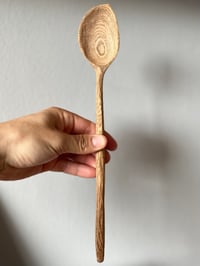 Ručně vyřezávaná dřevěná lžíce ze sofory | Ekologické kuchyňské náčiní
