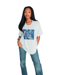 Image 3 of ABSTRACT MY BLOOM TEE (NAVY/BABY)