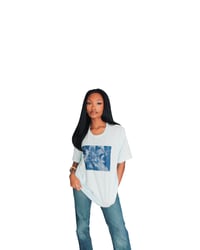 Image 2 of ABSTRACT MY BLOOM TEE (NAVY/BABY)