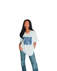Image 1 of ABSTRACT MY BLOOM TEE (NAVY/BABY)