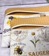 Notions Pouch/Honey Bee Farm