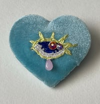 Image 2 of Heart Eye Pin - Tiffany Blue