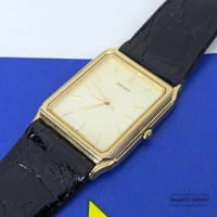 Image 1 of 1989 Seiko Quartz 'Tank' Gold Texture Dial Dress Watch (5E31-5A10)