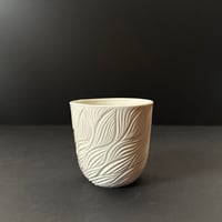 Image 2 of 557 Medium leaf flow luminary (second)