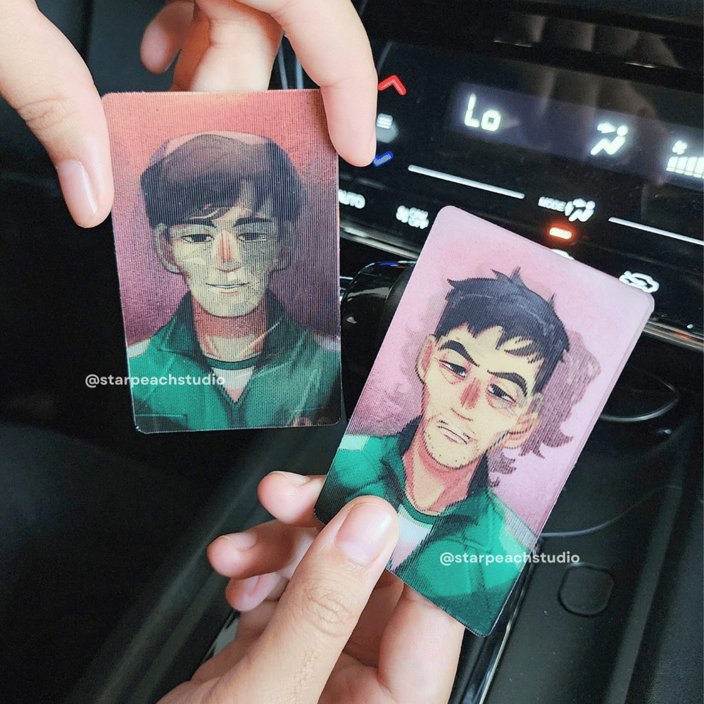 Image of 🦑 s1/s2 lenticular photocards (squid game)