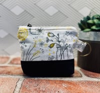 Image 2 of Buzz & Glow- Coin Purse 