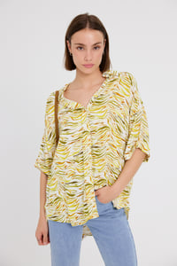 Image 4 of Camisa Harper