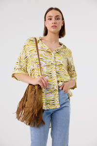 Image 6 of Camisa Harper