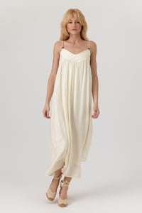 Image 8 of Vestido Cyndelle Beige