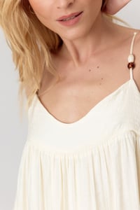 Image 5 of Vestido Cyndelle Beige