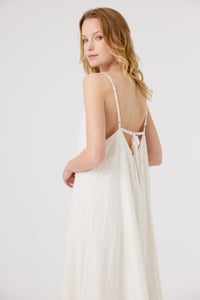 Image 3 of Vestido Brooke Beige