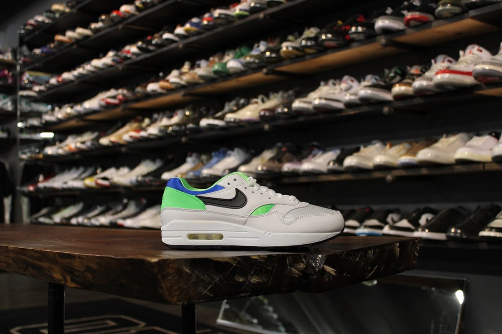 AIR MAX 1 DNA CH. 1 "WHT/SCREAM GREEN"