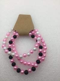 Image 2 of White & Pink pearl bracelets
