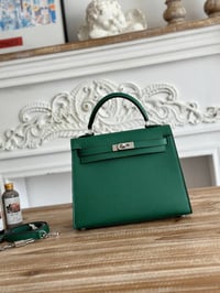 Image 2 of Kelly 25 (many colors)