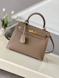 Image 3 of Kelly 25 (many colors)