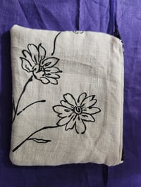 Image 5 of Linen Heavy Absorbency Pad & Zip Pouch Set- Natural Floral