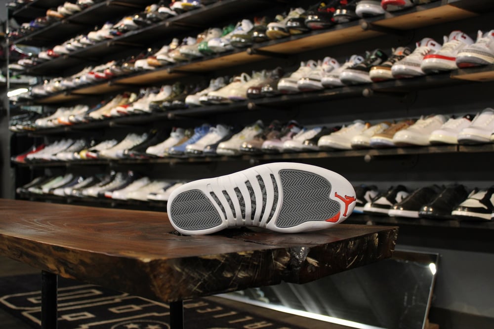AIR JORDAN XII (12) "COOL GREY/ORANGE"