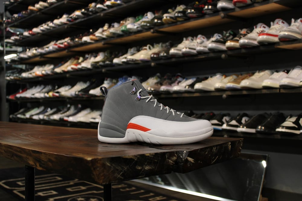 AIR JORDAN XII (12) "COOL GREY/ORANGE"