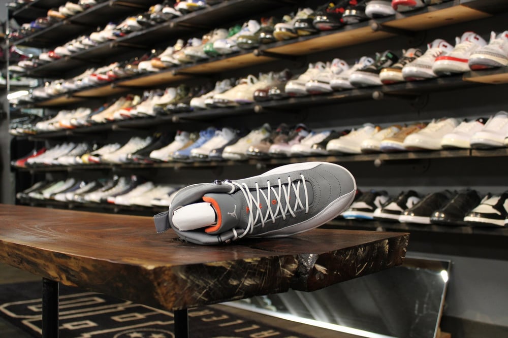 AIR JORDAN XII (12) "COOL GREY/ORANGE"