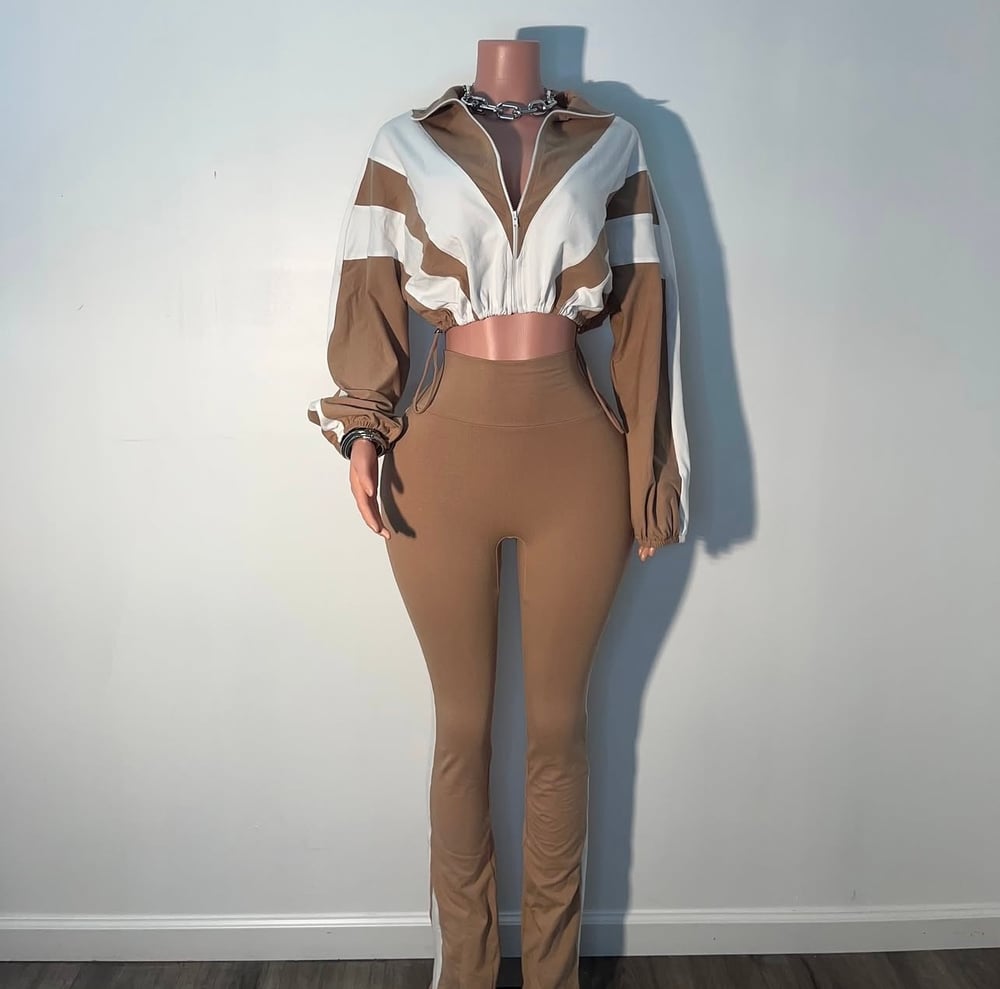 Image of Active Set (tan) 