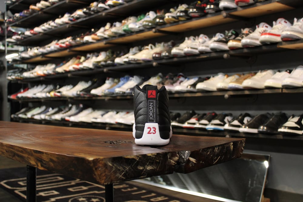 AIR JORDAN XII (12) "PLAYOFF"