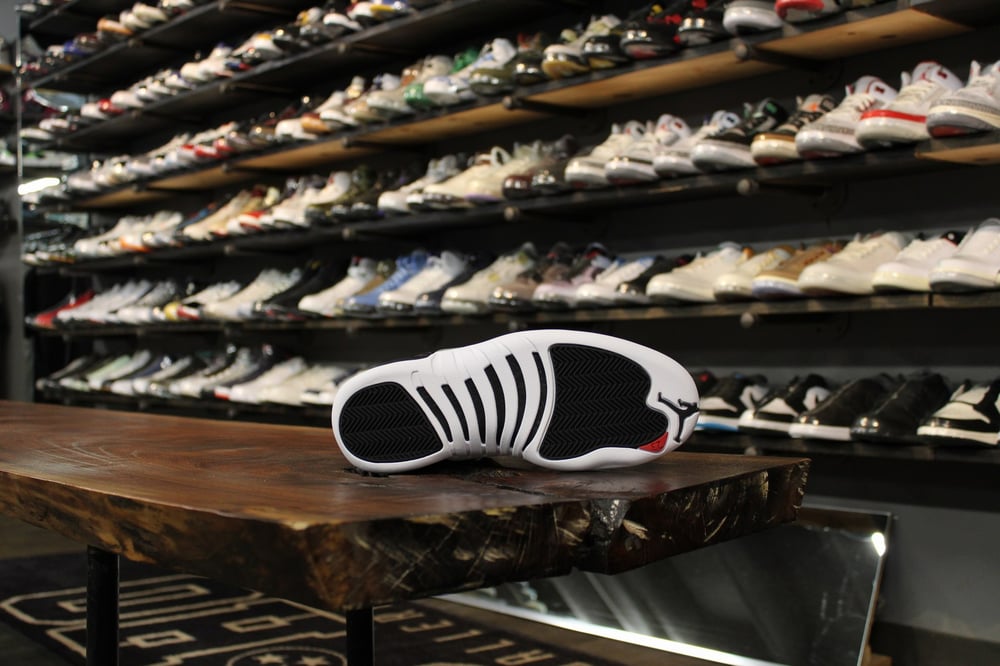 AIR JORDAN XII (12) "PLAYOFF"