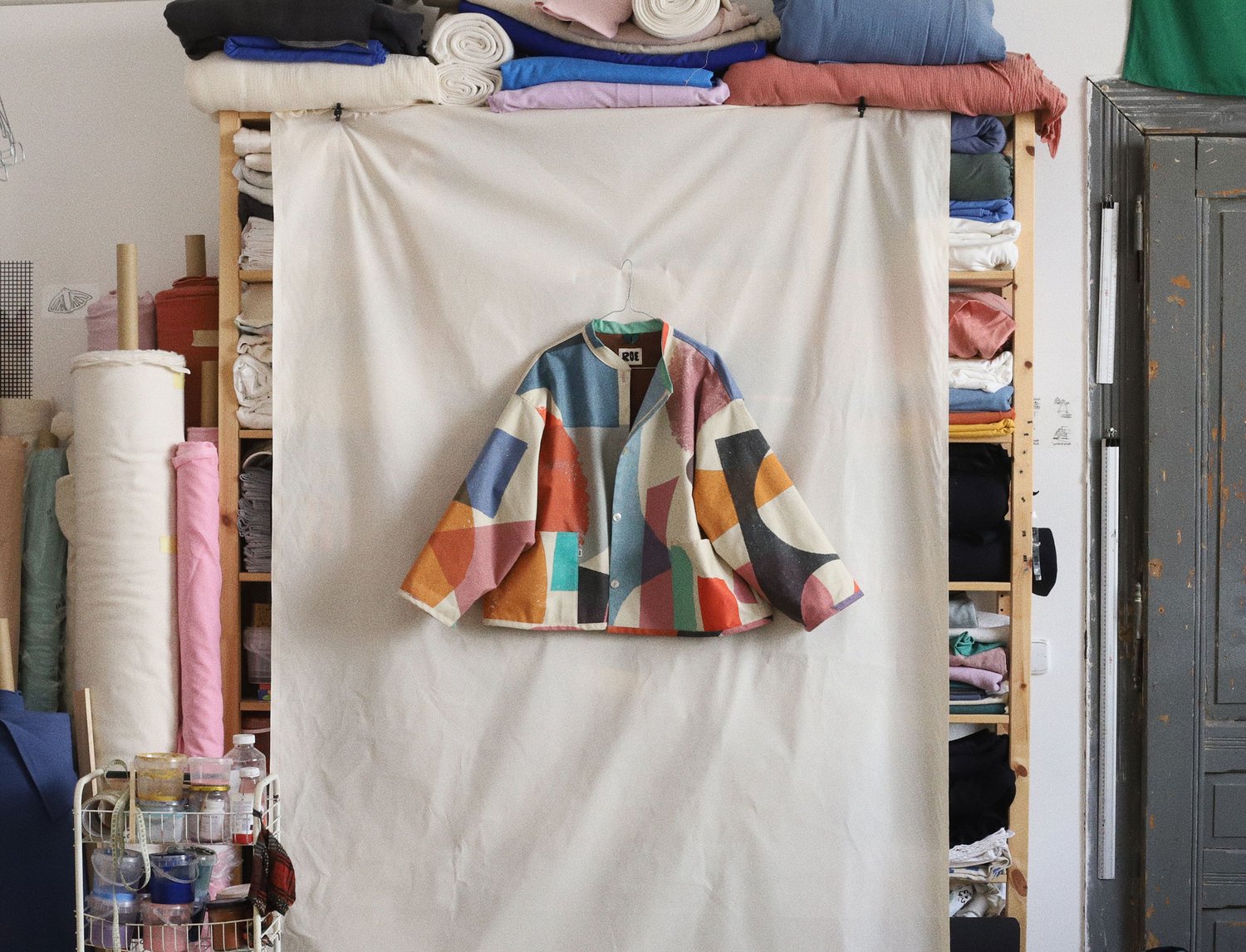 Image of COLOR SHAPES WIDE JACKET 