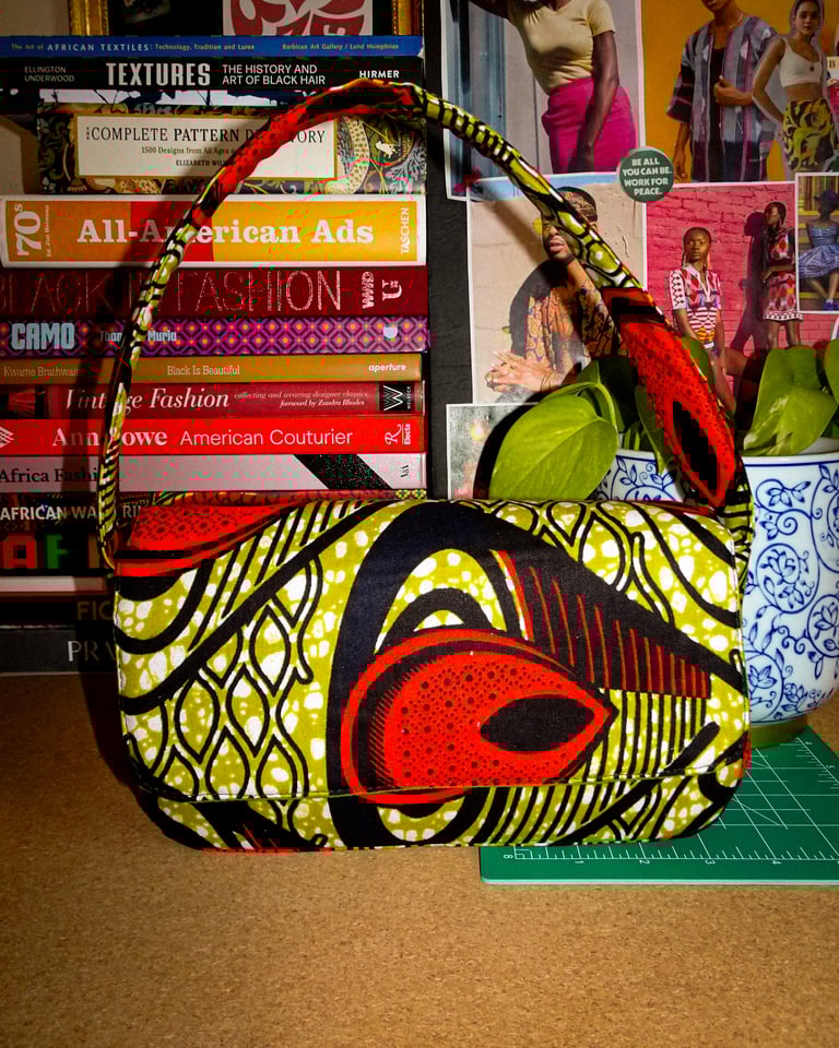 Thicker Than Puffy Baguette Bag Image 4