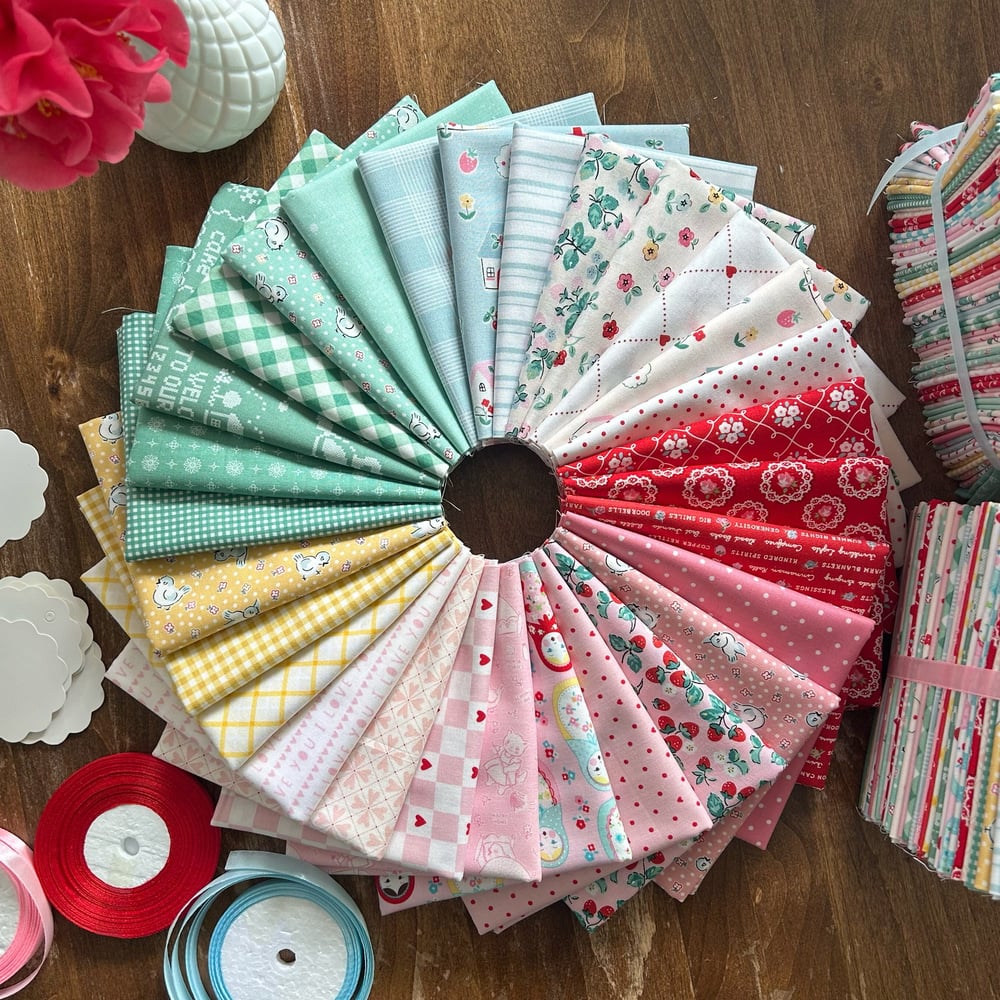Image of 1/4 yd Love at Home bundle