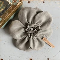 Image 1 of Broche « Fleurette » n*3