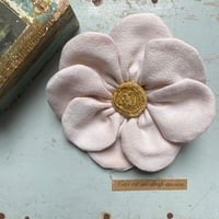 Image 1 of Broche « Fleurette » n*7