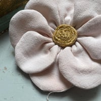 Image 3 of Broche « Fleurette » n*7