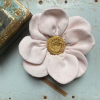 Image 1 of Broche « Fleurette » n*9