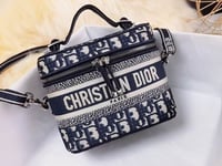CD vanity bag 