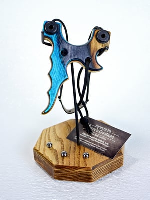 Image of Wooden Slingshot Spectraply The Twister Sling Shot, Right hand pull, Left Hand hold, OOAK