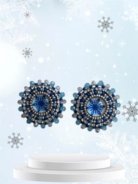Light blue snowflake 