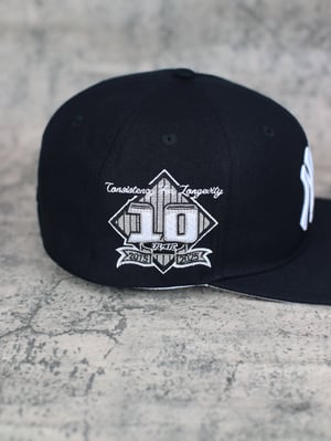Image of Black NY Fitted