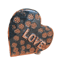 Image 4 of Heart Vase 1