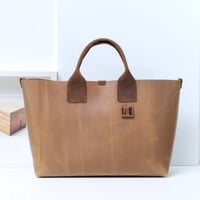 Image 1 of Large Tote low vintage ochre