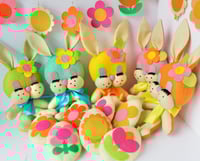 Image 5 of Retro Kitsch Felt Easter Bunny 