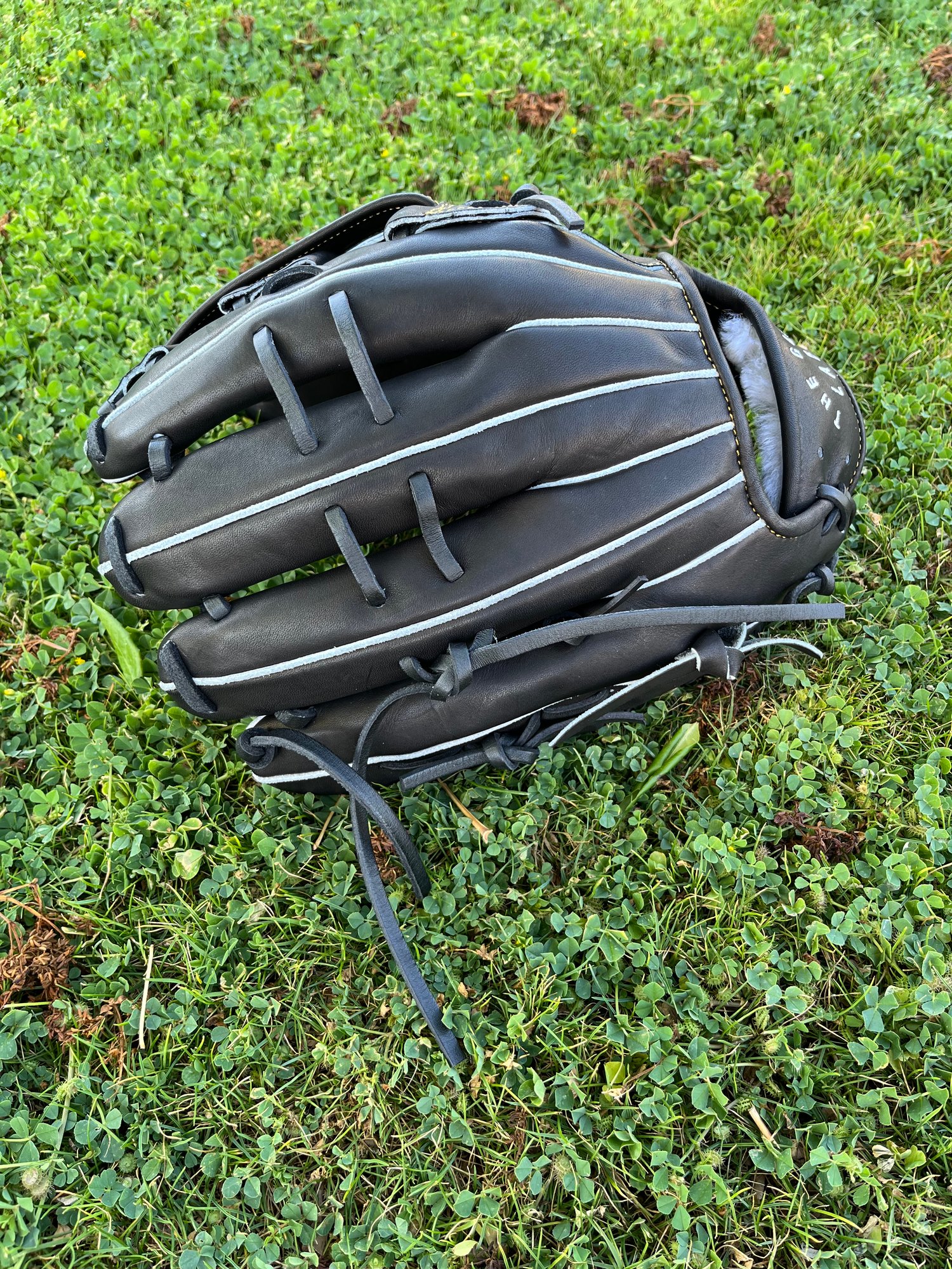 Image of 13" Slowpitch Glove (Black)